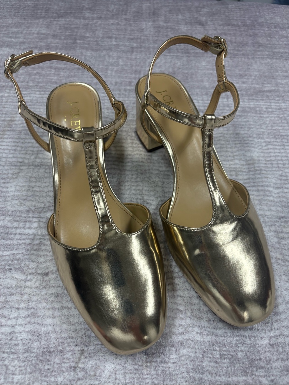 J Crew Factory T Strap Gold Metallic Block Heel Pumps Womens 8 Round Toe Glam - Picture 3 of 8